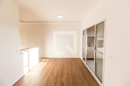 Sala  de apartamento à venda com 3 quartos, 72m² em Jardim Maria Helena, Barueri