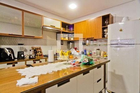 Sala e cozinha de casa à venda com 2 quartos, 110m² em Jardim Peri, São Paulo
