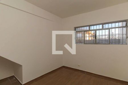 Quarto 1 de casa para alugar com 3 quartos, 70m² em Jardim Guairaca, São Paulo