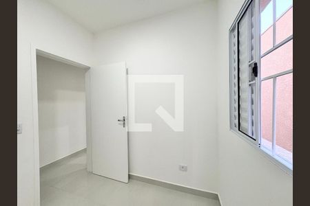 Quarto 1 de casa de condomínio para alugar com 2 quartos, 80m² em Jardim Mangalot, São Paulo