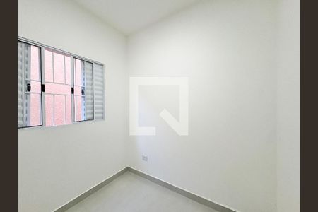 Quarto 1 de casa de condomínio para alugar com 2 quartos, 80m² em Jardim Mangalot, São Paulo