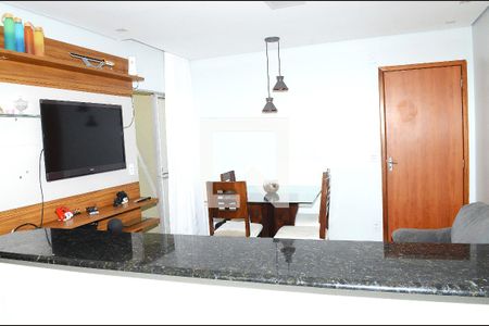 Sala de apartamento à venda com 2 quartos, 47m² em Pousada Santo Antonio, Belo Horizonte