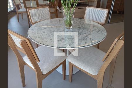 mesa de jantar de kitnet/studio para alugar com 1 quarto, 42m² em Barra da Tijuca, Rio de Janeiro