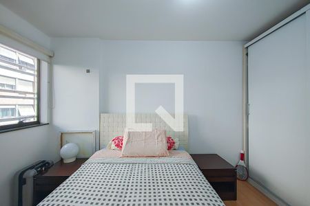 Quarto de apartamento à venda com 1 quarto, 56m² em Flamengo, Rio de Janeiro
