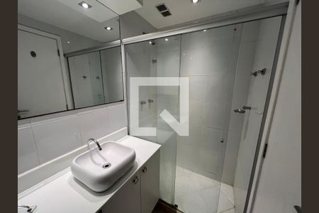 Banheiro de apartamento para alugar com 2 quartos, 67m² em Recreio dos Bandeirantes, Rio de Janeiro