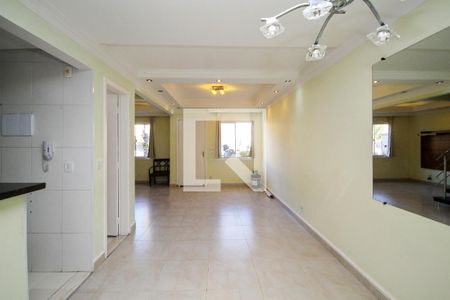 Sala de Estar de casa de condomínio para alugar com 3 quartos, 110m² em Jardim Passargada I, Cotia