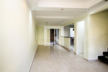 Sala de Estar de casa de condomínio para alugar com 3 quartos, 110m² em Jardim Passargada I, Cotia