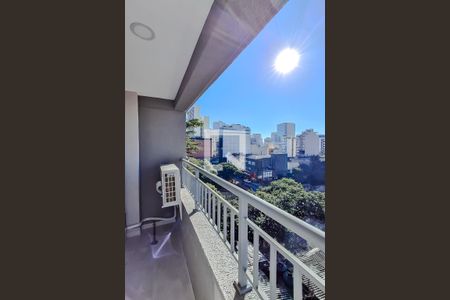 Varanda de kitnet/studio à venda com 1 quarto, 28m² em Liberdade, São Paulo