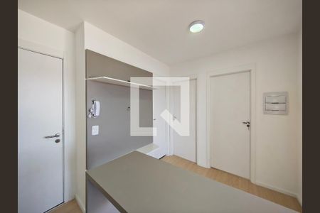 Sala / Cozinha de apartamento para alugar com 2 quartos, 35m² em Vila Nilo, São Paulo