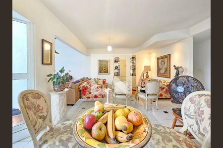 Casa à venda com 3 quartos, 159m² em Residencial Tambore III, Santana de Parnaíba