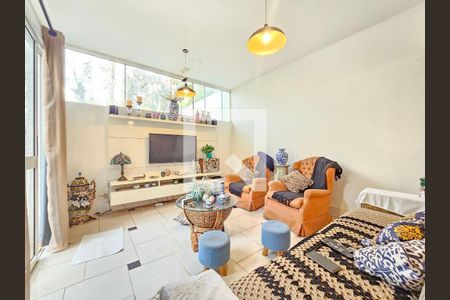 Casa à venda com 3 quartos, 159m² em Residencial Tambore III, Santana de Parnaíba
