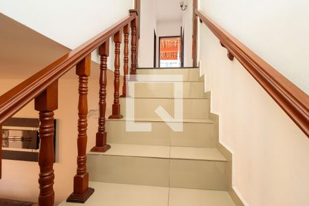 Escada de casa à venda com 2 quartos, 396m² em Parada Xv de Novembro, São Paulo