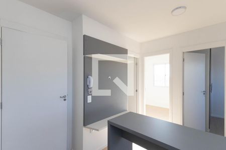 Sala / Cozinha  de apartamento para alugar com 2 quartos, 35m² em Vila Nilo, São Paulo