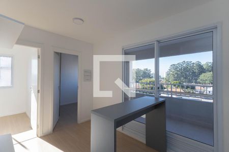 Sala / Cozinha  de apartamento para alugar com 2 quartos, 35m² em Vila Nilo, São Paulo