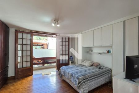 Suíte  de casa à venda com 3 quartos, 241m² em Parque Terra Nova Ii, São Bernardo do Campo