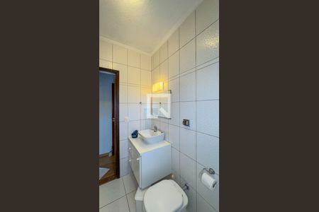 Banheiro da Suíte de casa para alugar com 2 quartos, 150m² em Jardim Caravelas, São Paulo