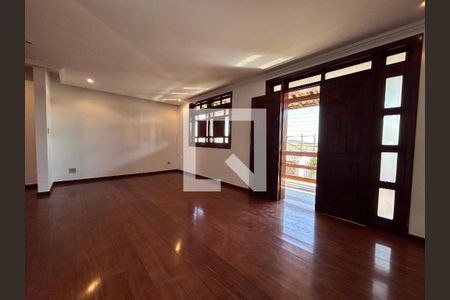 Casa para alugar com 5 quartos, 360m² em Serrano, Belo Horizonte
