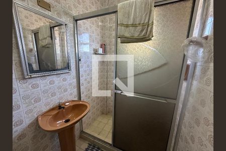 Banheiro de apartamento para alugar com 1 quarto, 60m² em Jardim Independencia, São Vicente