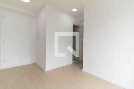 Sala de apartamento para alugar com 2 quartos, 37m² em Parque Bristol, São Paulo