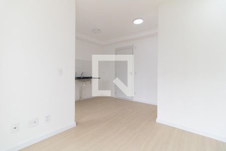 Sala de apartamento para alugar com 2 quartos, 37m² em Parque Bristol, São Paulo