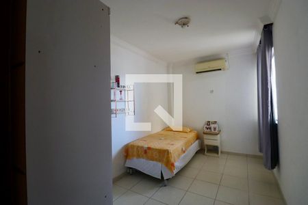 Quarto 1 de casa de condomínio para alugar com 4 quartos, 225m² em Jardim Placaford, Salvador