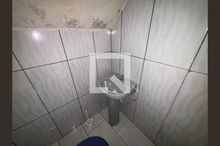 Banheiro de casa para alugar com 1 quarto, 40m² em Santa Luzia, Ribeirão Pires