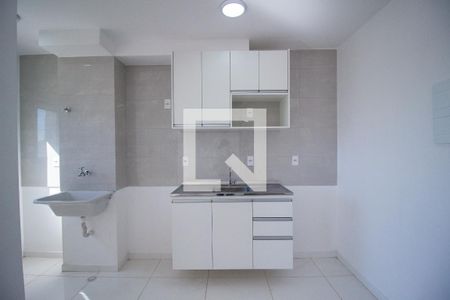 Cozinha  de apartamento para alugar com 2 quartos, 46m² em Jardim Ibiti do Paco, Sorocaba