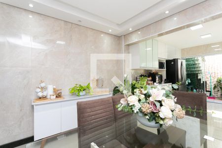 Sala de Jantar de casa para alugar com 3 quartos, 2000m² em Vila Carmosina, São Paulo