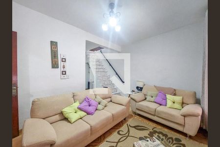 Casa à venda com 3 quartos, 215m² em Jardim Sao Luiz, São Paulo