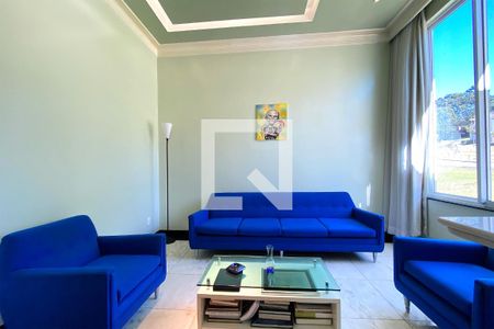 Sala de casa de condomínio à venda com 5 quartos, 357m² em Alphaville Nova Lima, Nova Lima