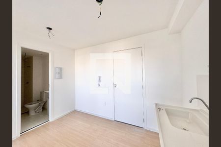 Sala/ Cozinha  de apartamento para alugar com 2 quartos, 28m² em Vila Arcadia, São Paulo