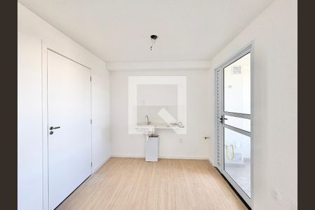 Sala/ Cozinha  de apartamento para alugar com 2 quartos, 28m² em Vila Arcadia, São Paulo