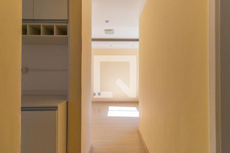 Corredor de apartamento para alugar com 2 quartos, 45m² em Jardim Central, Cotia
