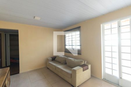 Sala de casa para alugar com 3 quartos, 90m² em Venda da Cruz, São Gonçalo