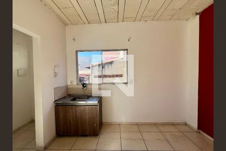 Sala/Cozinha de apartamento para alugar com 2 quartos, 40m² em Parque Xangri-lá, Contagem