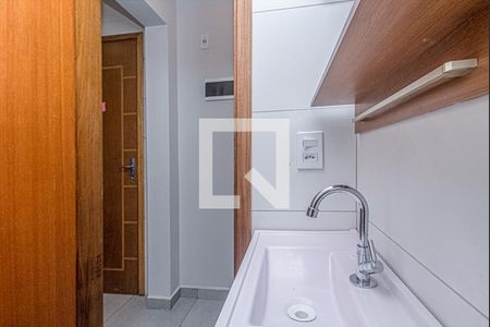 banheiro social_4 de apartamento para alugar com 1 quarto, 20m² em Sacomã, São Paulo