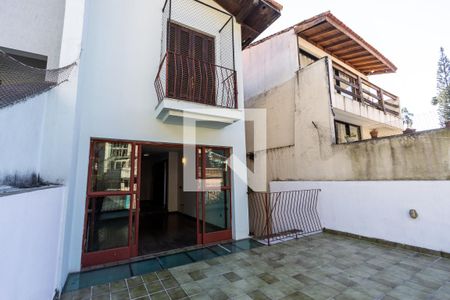 Varanda da sala de casa para alugar com 3 quartos, 250m² em Vila Ipojuca, São Paulo