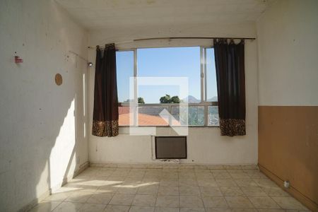 Sala/Cozinha de kitnet/studio para alugar com 1 quarto, 81m² em Centro, Maricá