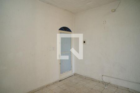 Quarto de kitnet/studio para alugar com 1 quarto, 81m² em Centro, Maricá