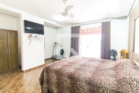 Suíte de casa à venda com 3 quartos, 230m² em Parque Guarani, São Paulo