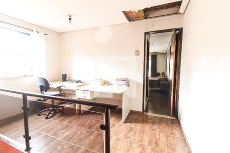 Hall de casa à venda com 3 quartos, 230m² em Parque Guarani, São Paulo