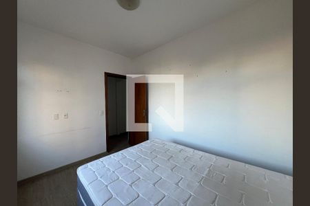 Quarto 1 de apartamento para alugar com 2 quartos, 47m² em Castelo, Belo Horizonte