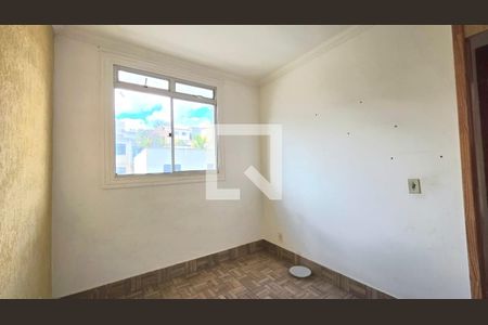 Quarto 2 de apartamento para alugar com 2 quartos, 45m² em Gávea Ii, Vespasiano