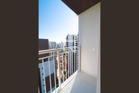 Sacada da Sala/Cozinha de apartamento para alugar com 1 quarto, 29m² em Planalto Paulista, São Paulo