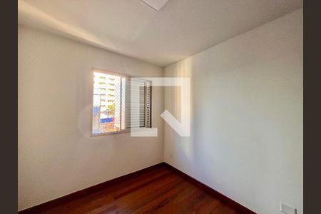 Apartamento para alugar com 3 quartos, 180m² em Palmares, Belo Horizonte