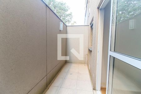 Quintal de kitnet/studio à venda com 1 quarto, 26m² em Jardim Helena, São Paulo