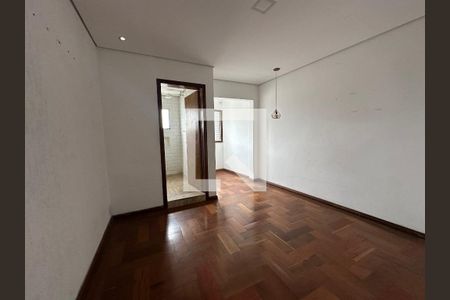 Suíte de casa à venda com 3 quartos, 190m² em Jardim Silveira, Barueri