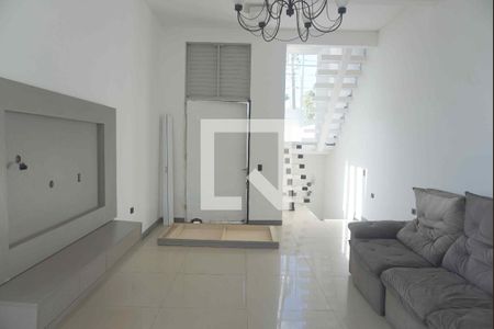 Sala de Estar de casa de condomínio à venda com 4 quartos, 280m² em Fazendinha, Santana de Parnaíba