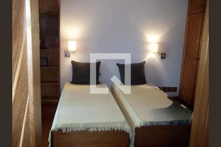 Casa à venda com 4 quartos, 650m² em Alphaville, Santana de Parnaíba