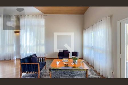 Casa à venda com 4 quartos, 334m² em Residencial Morada dos Lagos, Barueri